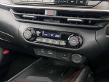 オートエアコンで快適な車内温度を演出してくれます!
