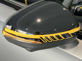 視認性が高い純正ミラーを採用しております。安全に運転が出来る様、一つ一つの部品に拘っているのがメルセデス・ベンツです。