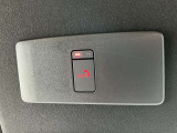 急病時や危険を感じた時、SOSコールを押すと専門オペレーターに繋がり、警察や消防への連携をサポートしてくれます。(入会手続きが必要です)