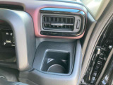 運転席ドリンクホルダー