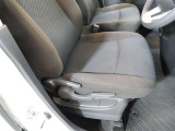 運転席です。ウォークスルーになっています。
