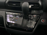 オートエアコンで快適な車内温度を演出してくれます!