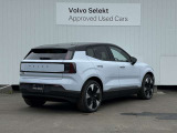 ◆バック/万が一を考え、安全性を重視する方に選ばれているVOLVO車。ドアを開閉するとその重み・厚みに驚くはず