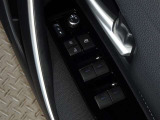 電動格納式ドアミラー・パワーウインドウを装備しています。