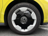 専用20インチアルミホイール。235/50R20モビリティタイヤ(フロント)・265/45R20モビリティタイヤ(リヤ)