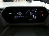 視認性の良いスピードメーターですね。夜も見やすく表示されますので運転が楽しくなります。