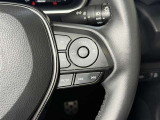 【ステアリングスイッチ右】手を離さずに様々な操作が可能です。