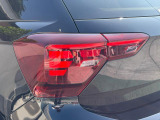 後続車からの視認性を高めるLEDテールランプ。