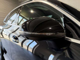 メルセデスの認定中古車「サーティファイドカー」には、最大100項目にも及ぶ点検・整備項目が設定されています>