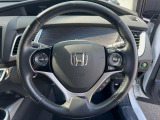 【純正革巻きステアリング】上質な革を使用することで、手にしっかり馴染みとても運転しやすいハンドルです♪
