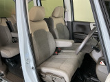 当車両は、次のお客様に気持ちよくお乗りいただくため、専門スタッフによる【徹底シートクリーニング】を施工済みです!