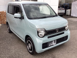 自社整備工場で点検整備をおこなってからお渡ししています。車検が残っている場合は『12ヶ月点検整備』を、車検整備付きの場合は『車検整備』をおこないます。整備費用は車両本体価格に含まれています。