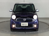 とっても明るいディスチャージヘッドライト(HID)です。 また、フォグライトもついています!