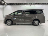 荷物をたっぷり載せて広々ドライビング♪夏でも冬でも、アウトドアやショッピングを思い切り楽しみましょう!