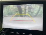 【フロント&サイド&バックカメラ】ドライバーから見にくい死角部分を映像で確認できるカメラを各所に装着。見通しがきかない場所や住宅密集地などを運転することが多い人におすすめの安心装備です。