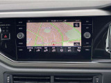 スマートフォン用アプリ[Apple CarPlay][Android Auto]対応の純正ナビ Discover Pro を装備、ラジオのほか、USB、Bluetoothハンズフリー通話にも対応。