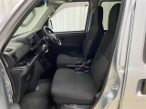 【全車まるごとクリーニング済☆】室内外はもちろん、シートを外してニオイの元となるフロアカーペットまで消臭・除菌を実施。中古車を気持ちよくお乗りいただけるクリーニングサービスを全車施工しております!