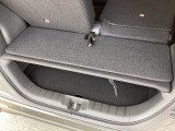 アイデア次第でいろいろな使い方ができる広くて使い勝手のいい荷室。