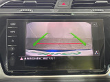 【バックモニター】後ろのカメラの映像をモニターに映し出すことができます!後方の見えない死角や、障害物との距離感をしっかり確認することができます!駐車が苦手な方におすすめです。
