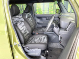 運転席シート廻りは使用感も少なく、良好な状態となっています。丁寧に使われていたことがよくわかりますね。
