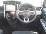 見通しのよいすっきりとした視界で、誰でも運転しやすいです。