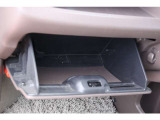 グローブBOX