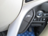 レーンキープアシストで車線をはみ出さないをサポートします。