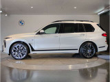 【BMWのxDrive】xDriveはいかなる状況下でも安定した走りを実現しています。 これによりストレスなく運転できることはもちろんのこと、安全性能も向上しています。