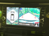 【アラウンドビューモニター】専用のカメラにより、上から見下ろしたような視点で360度クルマの周囲を確認することができます☆死角部分も確認しやすく、狭い場所での切り返しや駐車もスムーズに行えます。