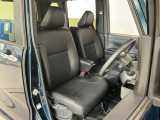 【運転席・助手席】内装ルームクリーニング済みです。しっかり綺麗にしていますので、是非、お確かめください。車に自信があるからこそ、是非一度ご来店頂き内外装も見てもらえると幸いです。
