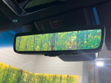 【デジタルインナーミラー】後席の大きな荷物や同乗者で後方が確認しづらい時でも安心!カメラが撮影した車両後方の映像をルームミラー内に表示。クリアな視界で状況の確認が可能です!