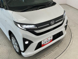 ヘッドライトには目立つくすみも無くクリアに仕上がっております。ポリッシャーでのみがきの工程を取り、ツヤのあるキレイな状態へ。