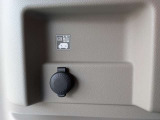 後部電源ソケットです。