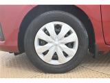 中古車をキレイで気持ちよくお乗りいただけるよう、エンジンルームからシートを外した洗浄まで、目に見えない部分も徹底的に洗浄しています!