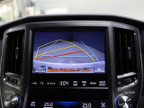 バックガイドモニターで、後方を確認しながら安心して駐車することができます。運転初心者も熟練者も必須の機能ですよ!