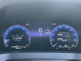 【スピードメーター】メーターがシンプルで見やすく運転しやすいですね!