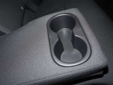 後席にはドリンクホルダーが装備されています!