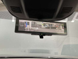 スマートルームミラーで後部座席に同乗者がいても後方視界がしっかりと確保できます☆