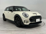 Cooper Sならではのパワフルな走りと、MINIらしい軽快なハンドリングをお楽しみいただけます。