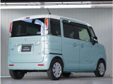 【安心の徹底クリーニング】エンジンルームやシート下など、見えにくい部分までしっかりと清掃を実施。徹底した品質管理の下、気持ちの良い車選びをお約束します。