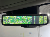 【デジタルインナーミラー】後席の大きな荷物や同乗者で後方が確認しづらい時でも安心!カメラが撮影した車両後方の映像をルームミラー内に表示。クリアな視界で状況の確認が可能です!