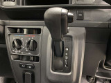 ☆サービス工場完備。車検やオイル交換などメンテナンスもお任せください!☆