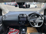 運転席まわりです。細かいオプションなど、気になるところがあればお気軽にメールやお電話等でお問合せください。
