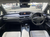 UX  4WD 本革シート
