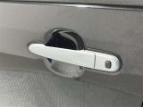 ワンタッチで楽にお車の開け閉めが可能です!