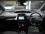 プリウス 1.8 S E-Four 4WD 