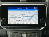 リーフ専用9インチ画面のNissanConnectナビは充電スポットの自動更新やHDMI接続端子を新設/USBポートを増設、さらにスマホアプリと連動、Apple CarPlayにも対応対応しています。