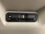 ETCが付いてます。ETC搭載車しか通過できないスマートICが利用できるようになりますよ!現在スマートICの設置箇所も増えてきているので、高速道路利用の幅が広がりますね☆