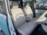 運転席シート廻りは使用感も少なく、良好な状態となっています。丁寧に使われていたことがよくわかりますね。