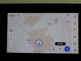 ディスプレイオーディオを装備。スマホとクルマをつなぐことで、これまでのナビに加えて、いろんなサービスが楽しめます